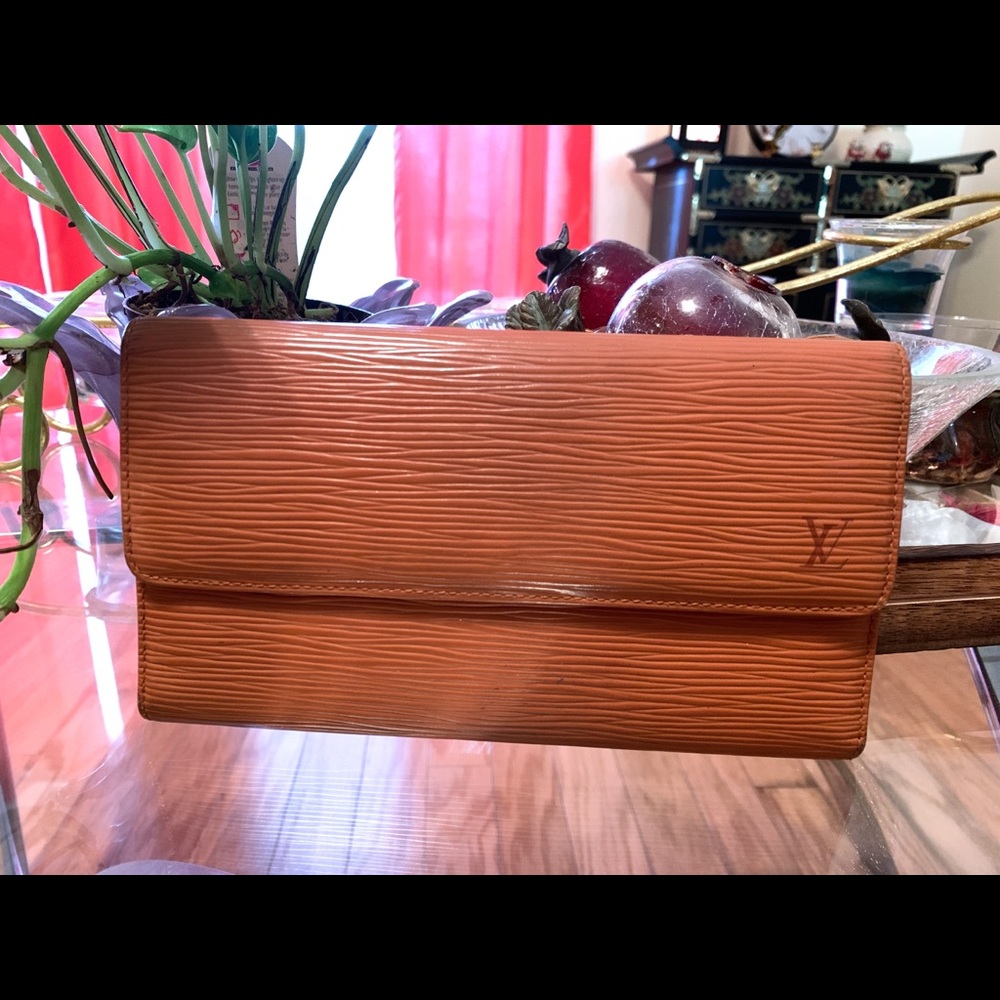 Authentic Louis Vuitton Trifold Wallet